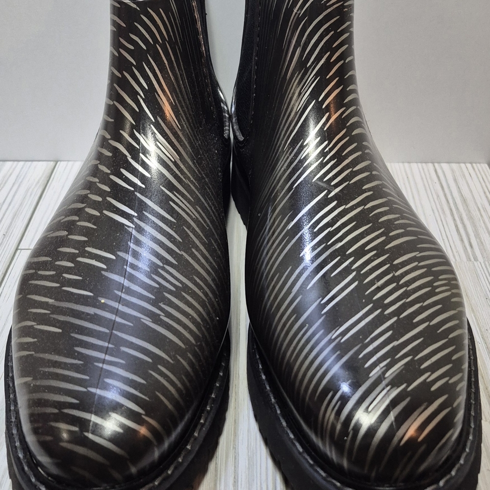 Cougar Black and White Women's Rain Boots